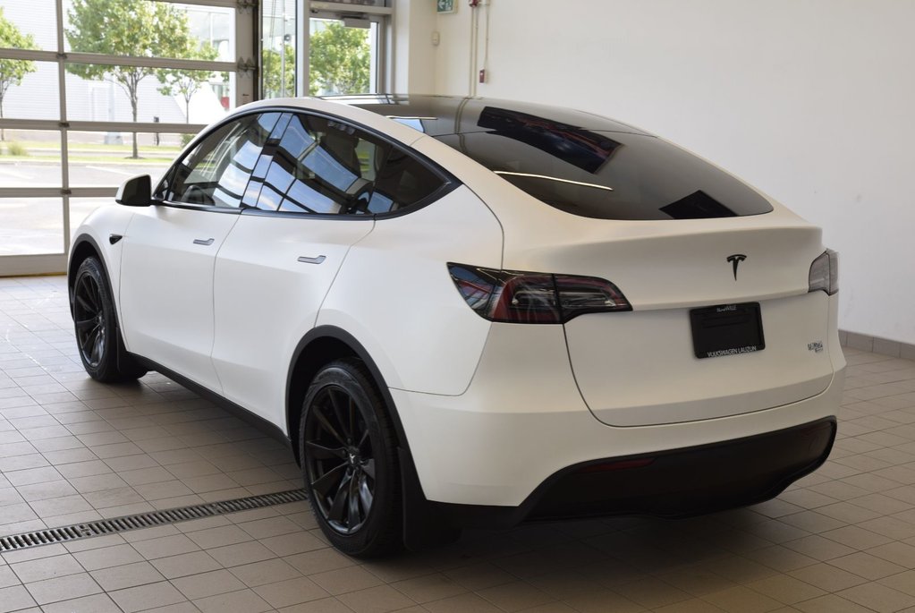 Tesla Model Y SR+MAG NOIR+LED+CAMERA 2024 à Laval, Québec - 15 - w1024h768px