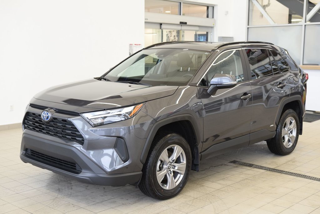 2023  RAV4 Hybrid XLE+TOIT PANO+AWD+WOW in Laval, Quebec - 13 - w1024h768px