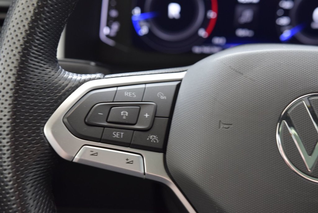 Volkswagen Atlas Cross Sport EXECLINE+R LINE+CUIR+TOIT+ 2022 à Laval, Québec - 22 - w1024h768px