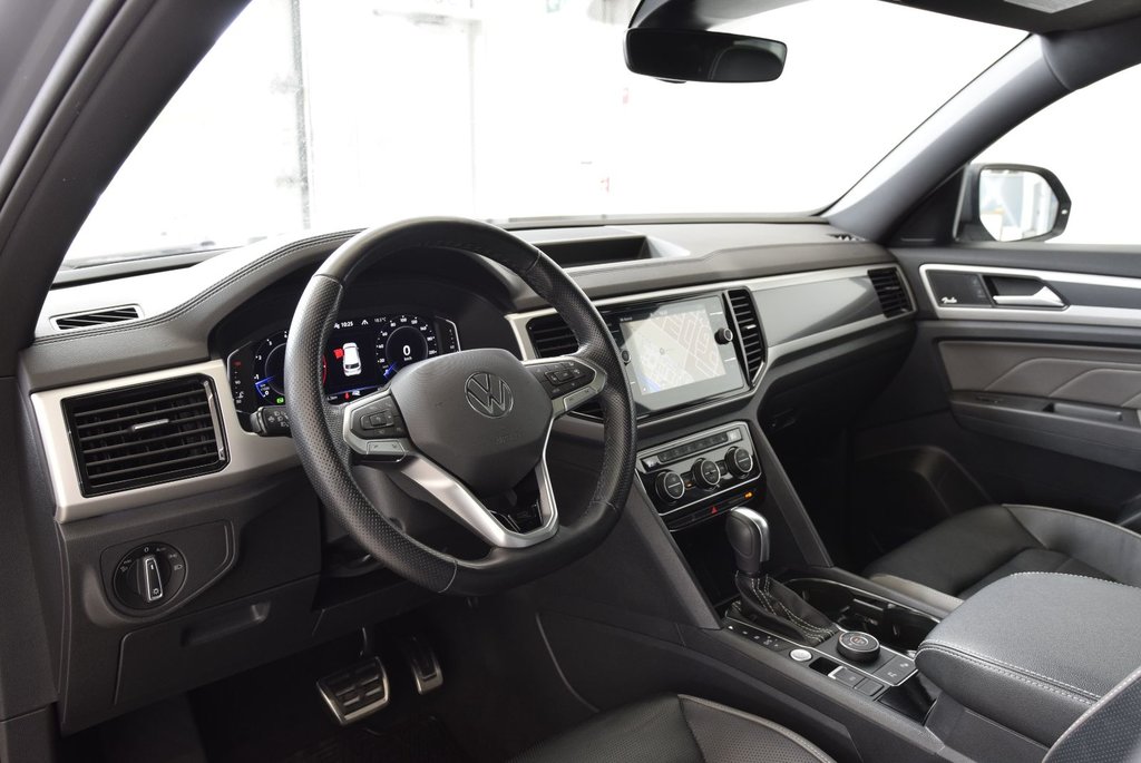 Volkswagen Atlas Cross Sport EXECLINE+R LINE+CUIR+TOIT+ 2022 à Laval, Québec - 16 - w1024h768px