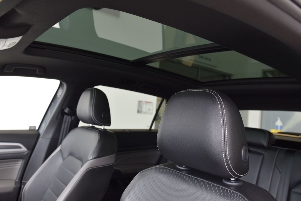 Volkswagen Atlas Cross Sport EXECLINE+R LINE+CUIR+TOIT+ 2022 à Laval, Québec - 8 - w1024h768px