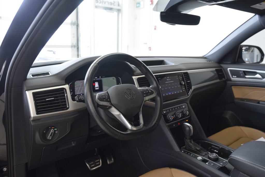 Volkswagen Atlas Cross Sport Execline+CUIR+TOIT+LED+V6 2022 à Laval, Québec - 18 - w1024h768px