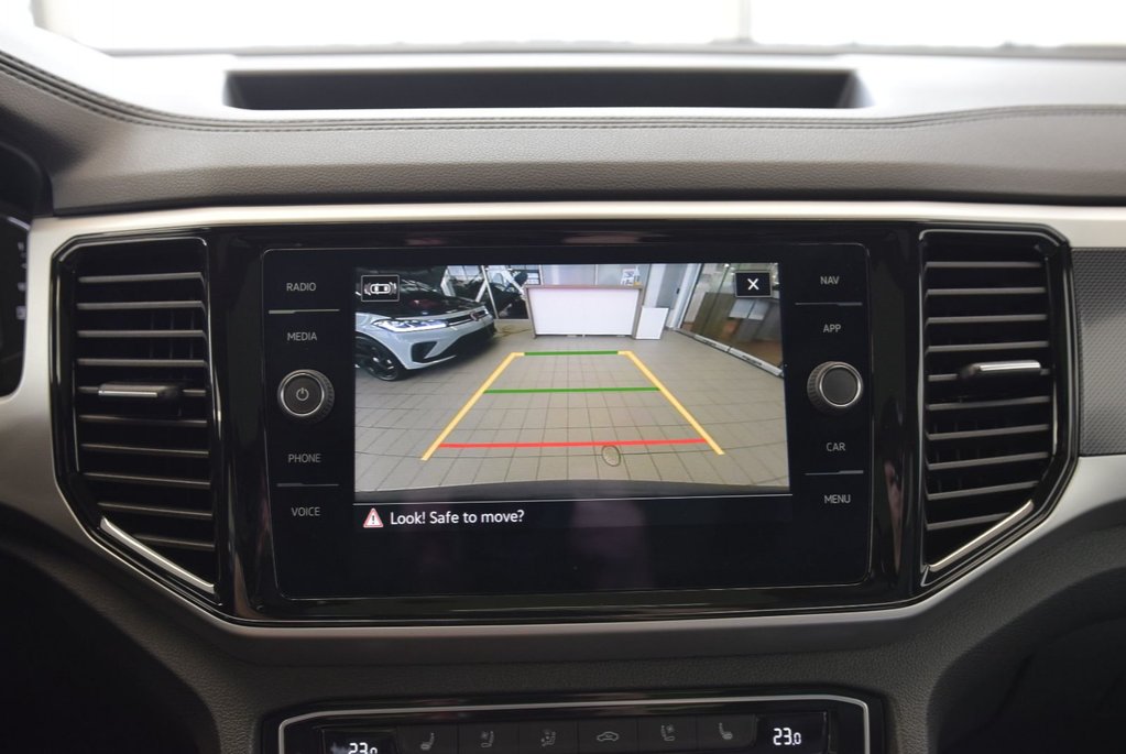 2023 Volkswagen Atlas Cross Sport HIGHLINE+CUIR+TOIT+V6+WOW in Laval, Quebec - 29 - w1024h768px