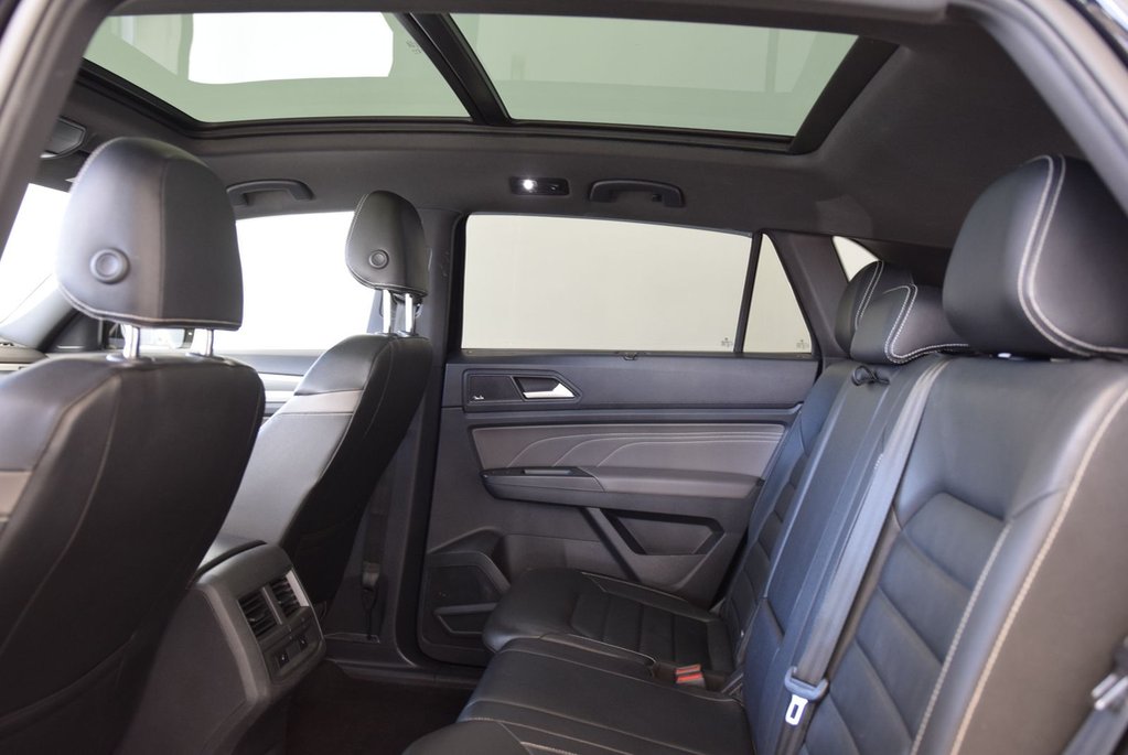 2023 Volkswagen Atlas Cross Sport HIGHLINE+BLACK PACKAGE+V6 in Laval, Quebec - 22 - w1024h768px