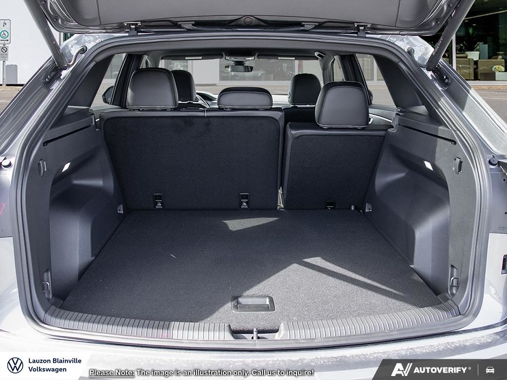 2025 Volkswagen Atlas Cross Sport Comfortline in Laval, Quebec - 7 - w1024h768px