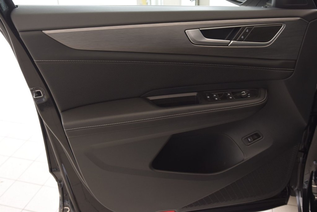 Volkswagen Atlas Cross Sport COMFORTLINE+BLACK EDITION 2025 à Laval, Québec - 18 - w1024h768px