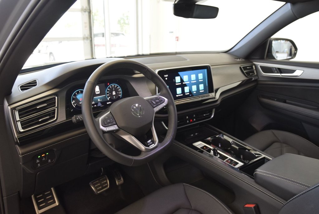 Volkswagen Atlas Cross Sport COMFORTLINE+R LINE+TOIT PANO 2025 à Laval, Québec - 9 - w1024h768px
