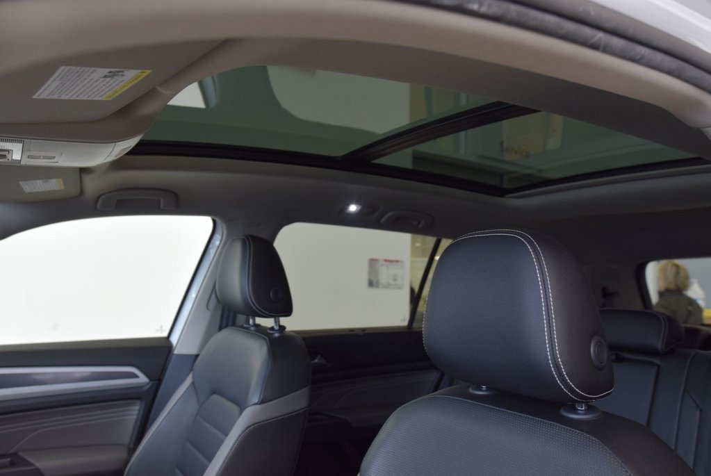 Volkswagen Atlas HIGHLINE+BLACK PACKAGE+V6 2022 à Laval, Québec - 29 - w1024h768px