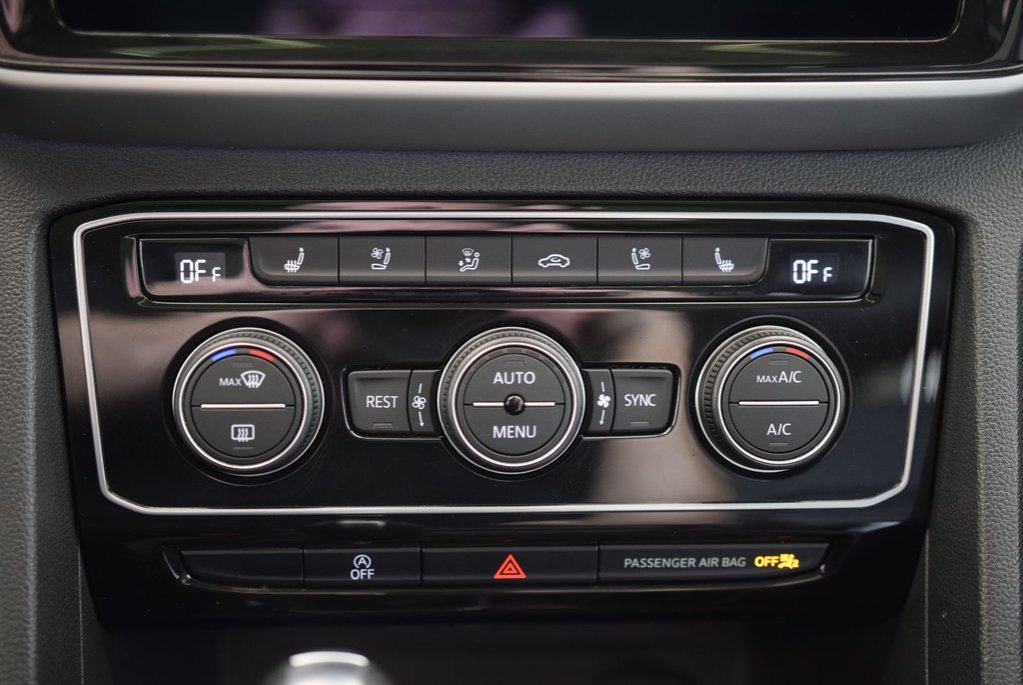 2022 Volkswagen Atlas EXECLINE+SIEGES CAPITAINE in Laval, Quebec - 30 - w1024h768px