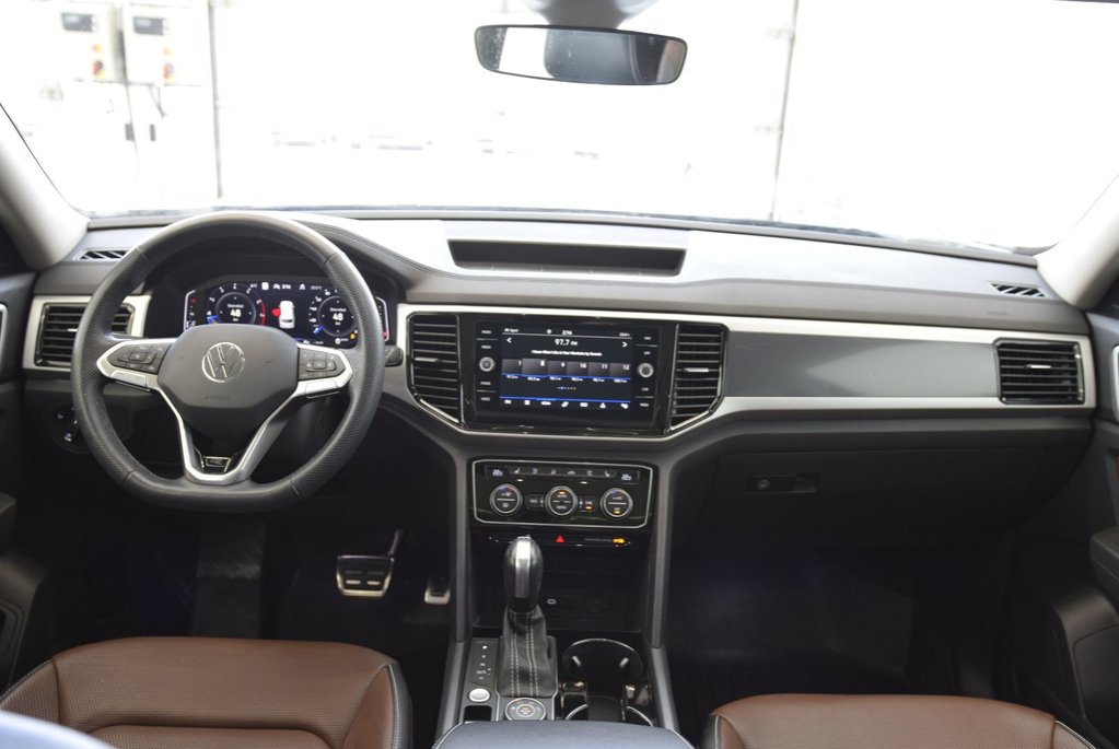 2023 Volkswagen Atlas EXECLINE+CAPITAINE+R LINE+ in Laval, Quebec - 9 - w1024h768px