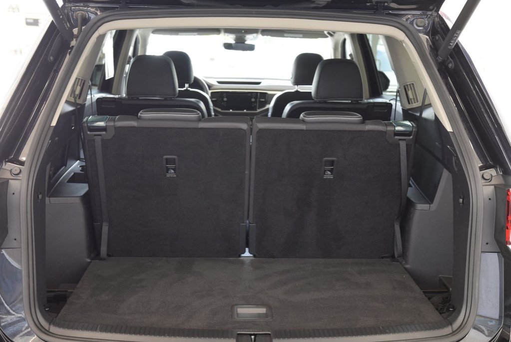 2023 Volkswagen Atlas EXECLINE+CAPITAINE+R LINE+ in Laval, Quebec - 17 - w1024h768px