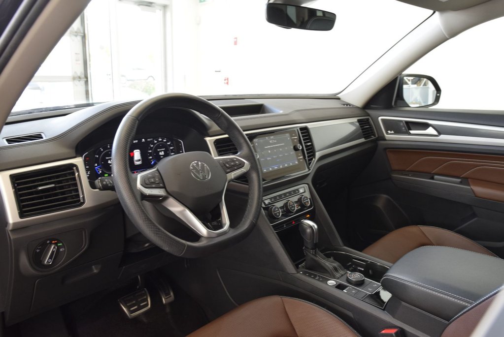 2023 Volkswagen Atlas EXECLINE+CAPITAINE+R LINE+ in Laval, Quebec - 24 - w1024h768px