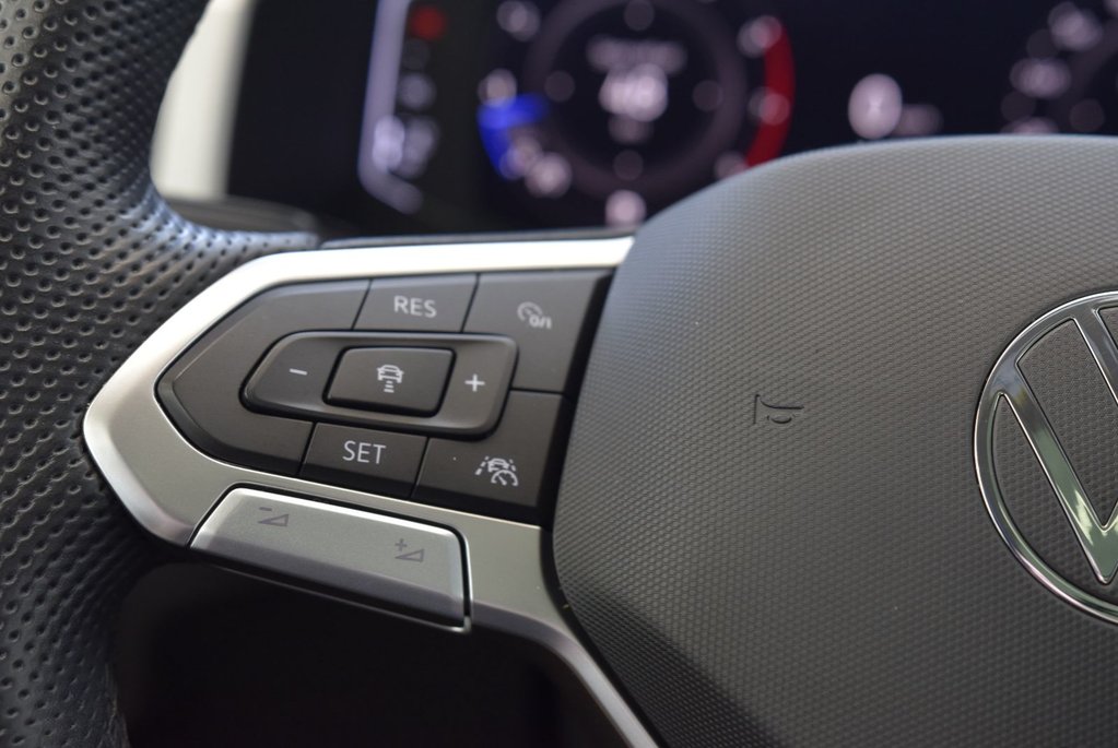 2023 Volkswagen Atlas EXECLINE+CAPITAINE+R LINE+ in Laval, Quebec - 30 - w1024h768px