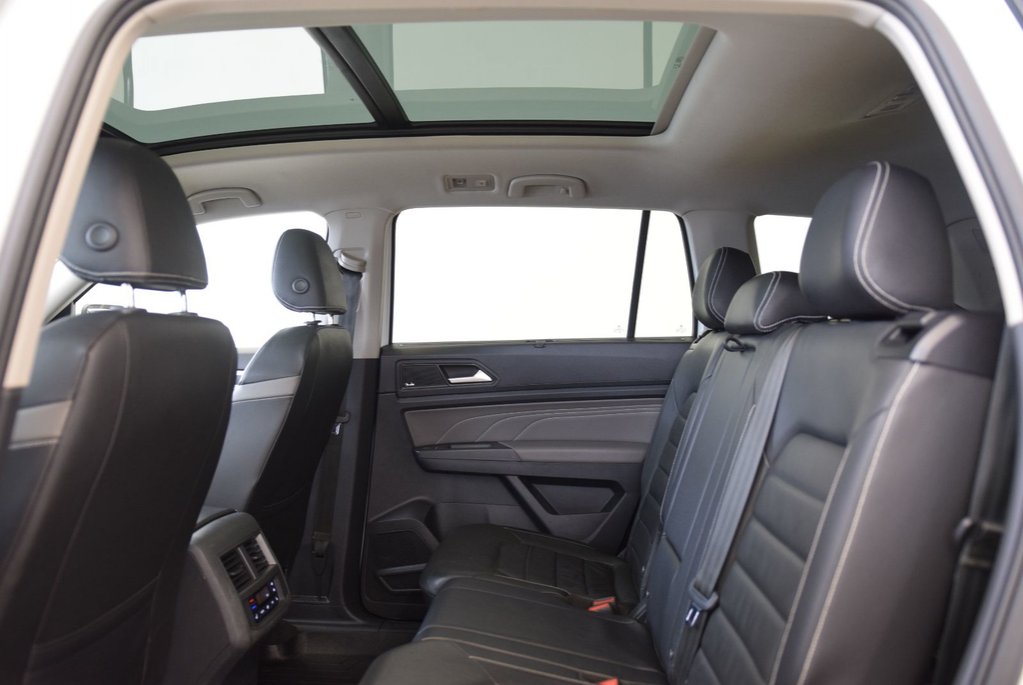 Volkswagen Atlas EXECLINE+V6+AWD+LED+R LINE 2023 à Laval, Québec - 24 - w1024h768px