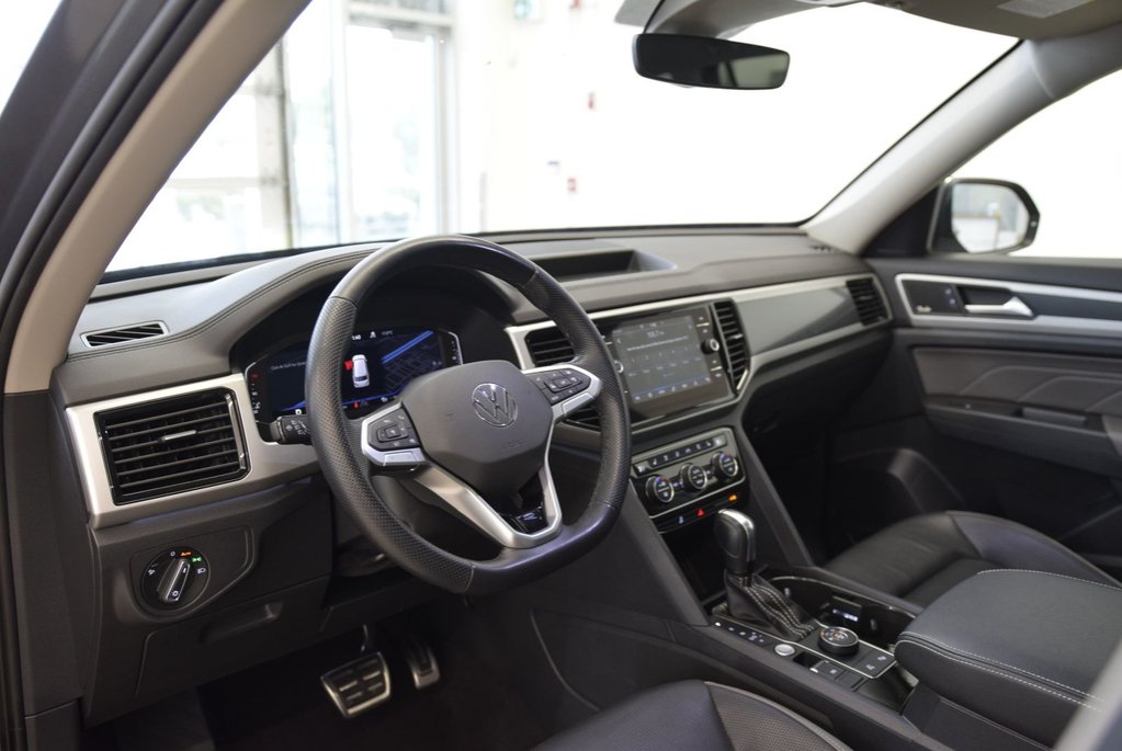 Volkswagen Atlas EXECLINE+CAPITAINE+CUIR+AWD 2023 à Laval, Québec - 9 - w1024h768px