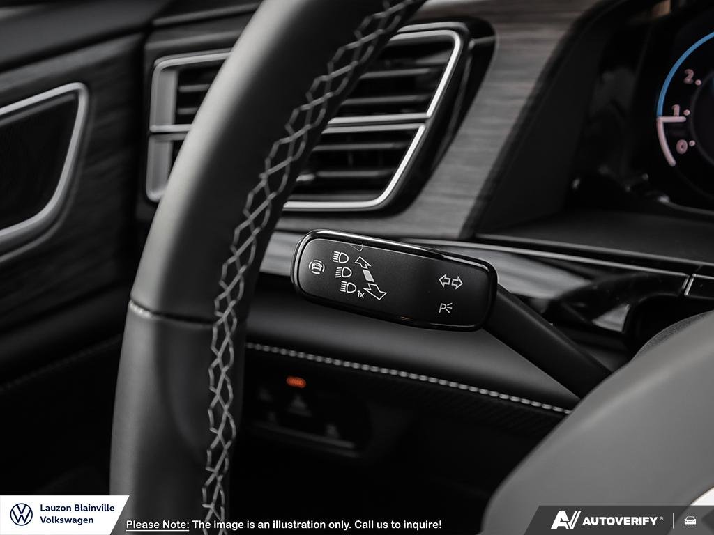 2025 Volkswagen Atlas Highline in Laval, Quebec - 24 - w1024h768px