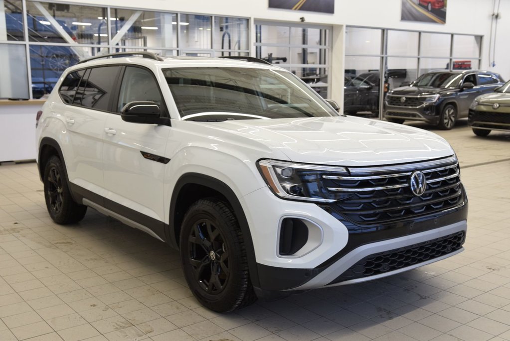 2025 Volkswagen Atlas Peak Edition+TOIT PANO+LED+ in Laval, Quebec - 12 - w1024h768px