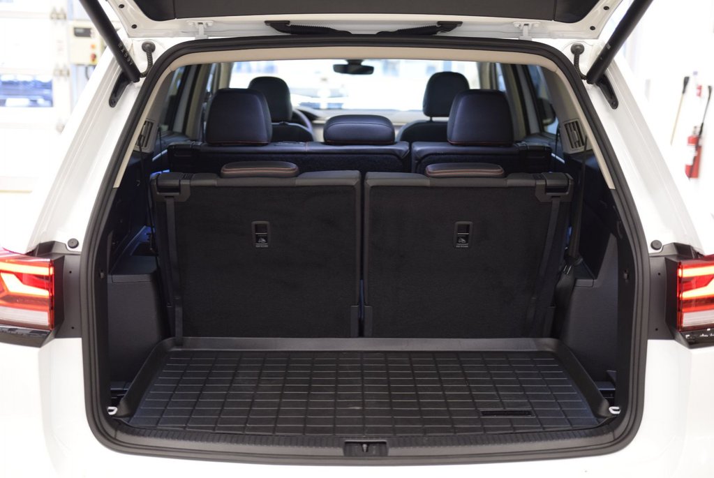 2025 Volkswagen Atlas Peak Edition+TOIT PANO+LED+ in Laval, Quebec - 21 - w1024h768px
