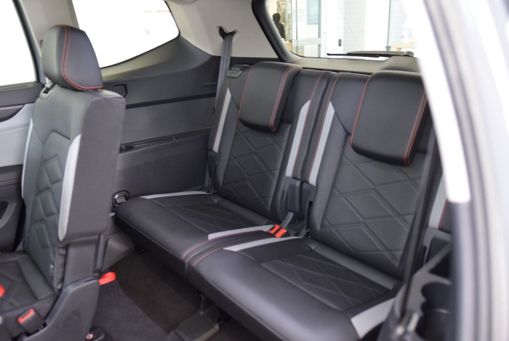 Volkswagen Atlas PEAK EDITION+TOIT PANO+LED 2025 à Laval, Québec - 22 - w1024h768px