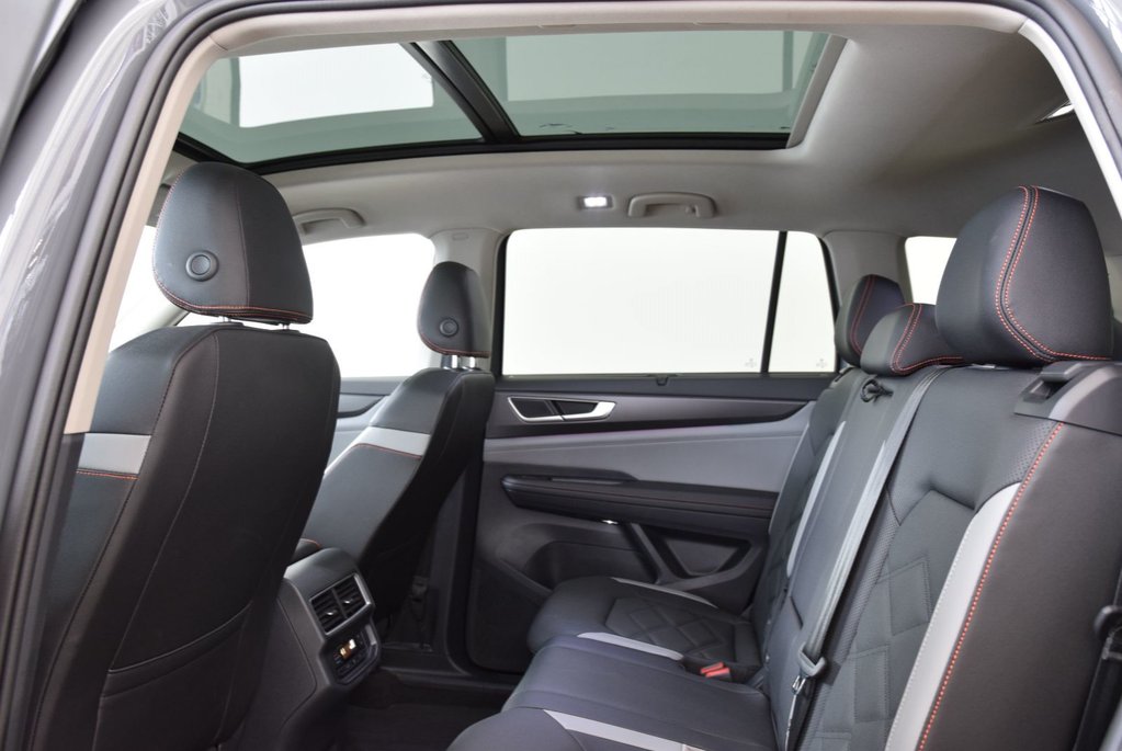 Volkswagen Atlas PEAK EDITION+TOIT PANO+LED 2025 à Laval, Québec - 26 - w1024h768px