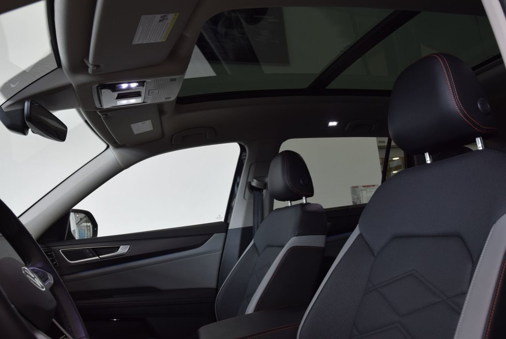 Volkswagen Atlas PEAK EDITION+TOIT PANORAMIQUE 2025 à Laval, Québec - 5 - w1024h768px