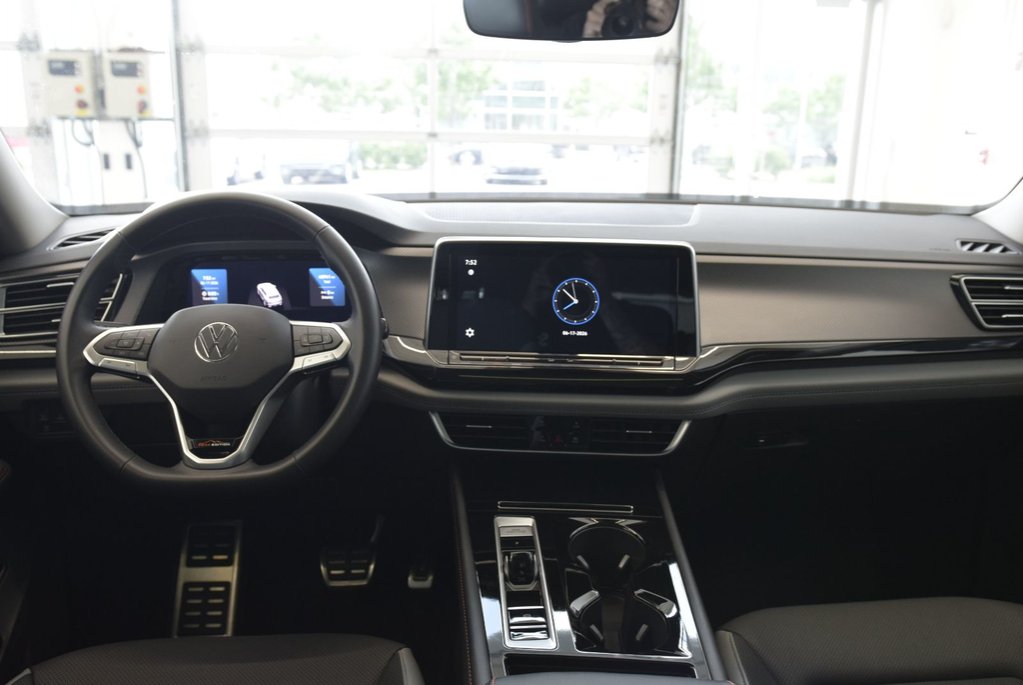 Volkswagen Atlas PEAK EDITION+TOIT PANORAMIQUE 2025 à Laval, Québec - 22 - w1024h768px