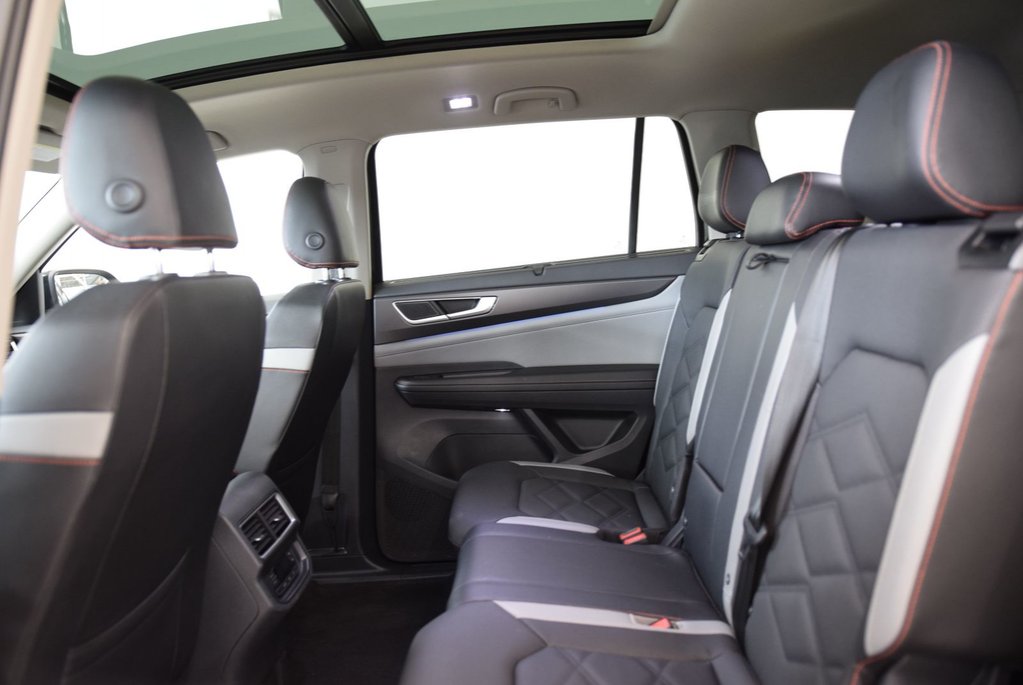 Volkswagen Atlas PEAK EDITION+TOIT PANORAMIQUE 2025 à Laval, Québec - 21 - w1024h768px