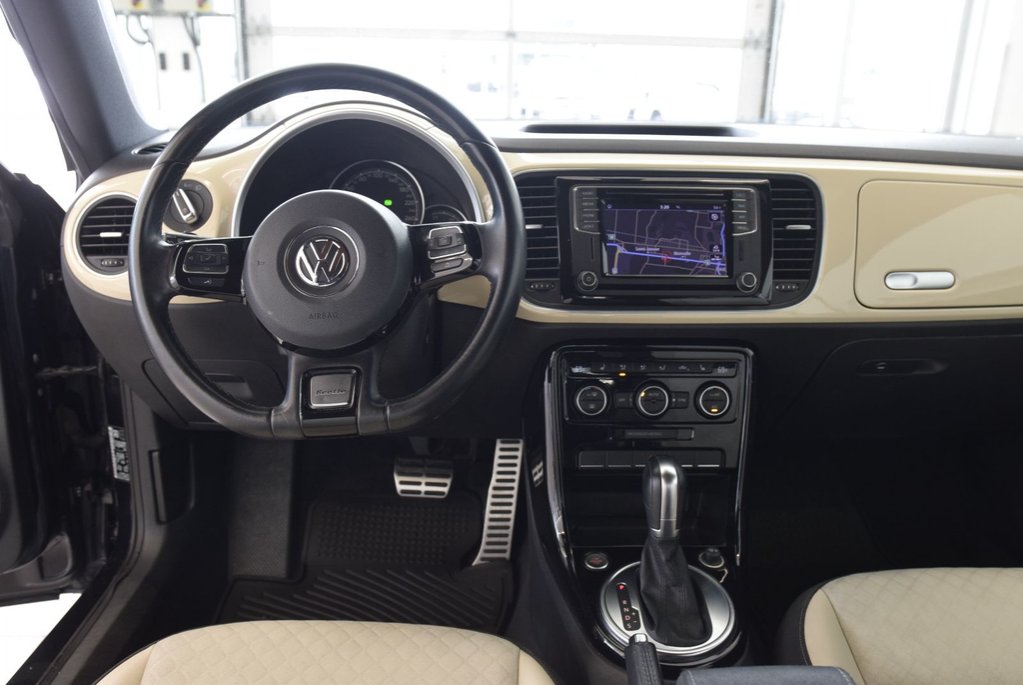 Volkswagen Beetle Convertible Wolfsburg Edition+TOIT BRUN+ 2019 à Laval, Québec - 9 - w1024h768px