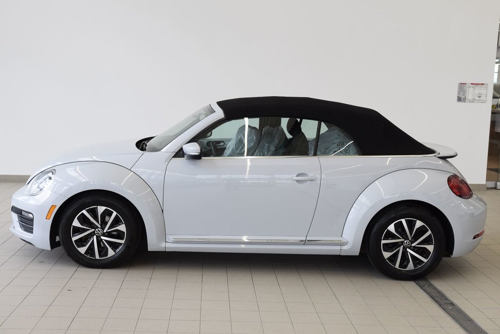 2018  Beetle CONVERTIBLE+MAG+APP CONNECT in Laval, Quebec - 3 - w1024h768px