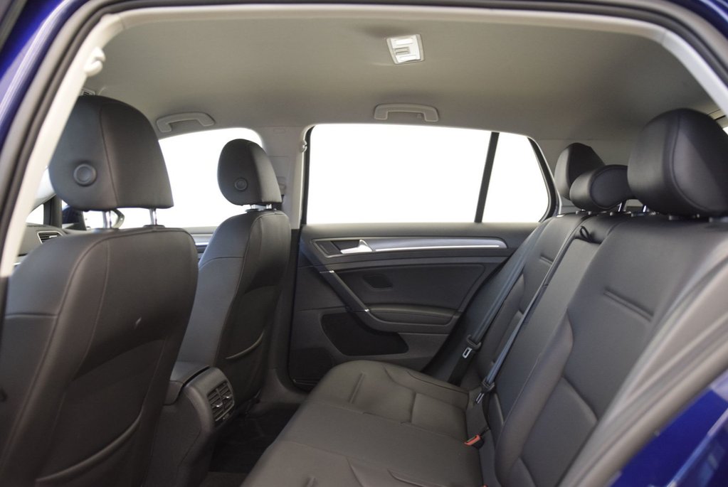 2018 Volkswagen e-Golf TECK PACK+DRIVER ASSISTANCE in Laval, Quebec - 19 - w1024h768px