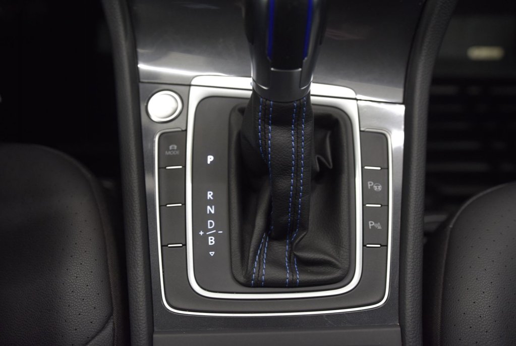 2018 Volkswagen e-Golf TECK PACK+DRIVER ASSISTANCE in Laval, Quebec - 28 - w1024h768px