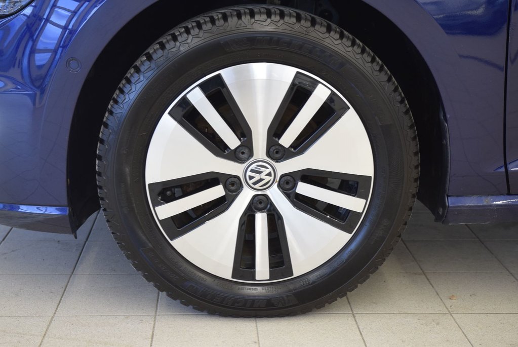 2018 Volkswagen e-Golf TECK PACK+DRIVER ASSISTANCE in Laval, Quebec - 5 - w1024h768px