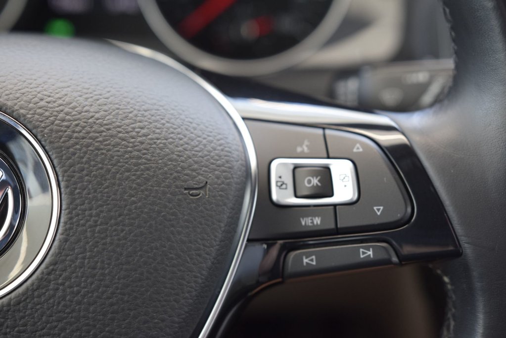 2019 Volkswagen E-Golf LED+CUIR+CAMERA+100% ELECTRIQUE in Laval, Quebec - 20 - w1024h768px