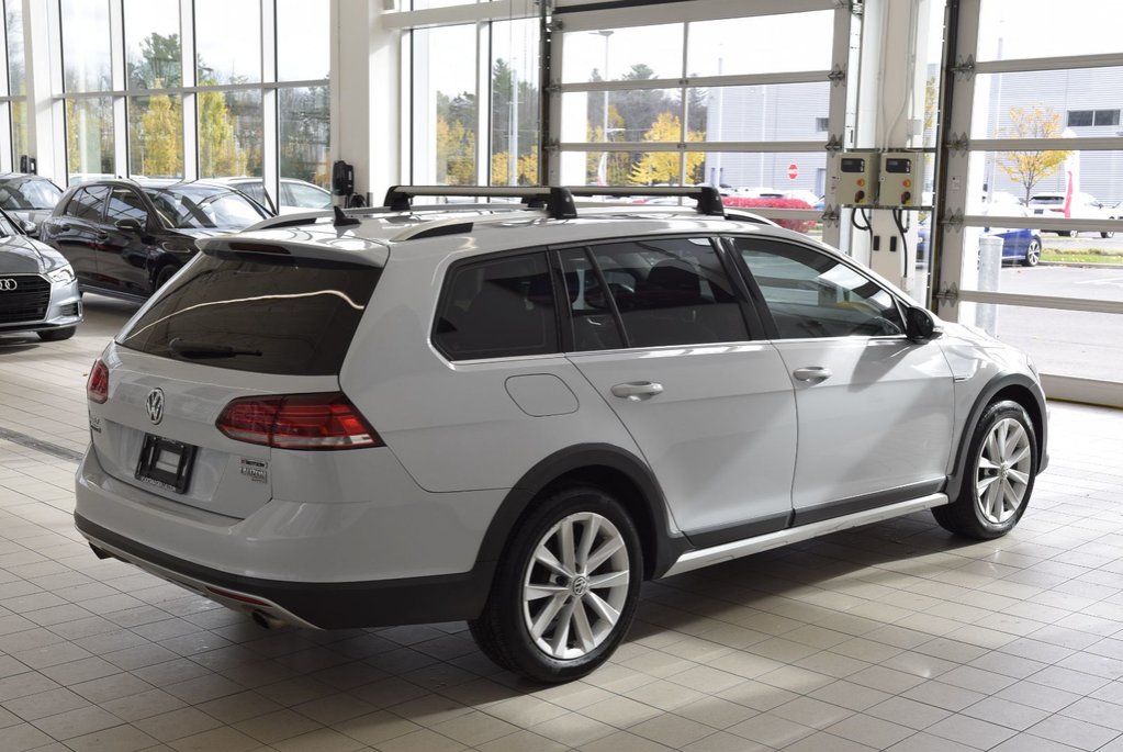2019 Volkswagen Golf Alltrack CUIR+TOIT PANO+AWD+AUTO in Laval, Quebec - 12 - w1024h768px