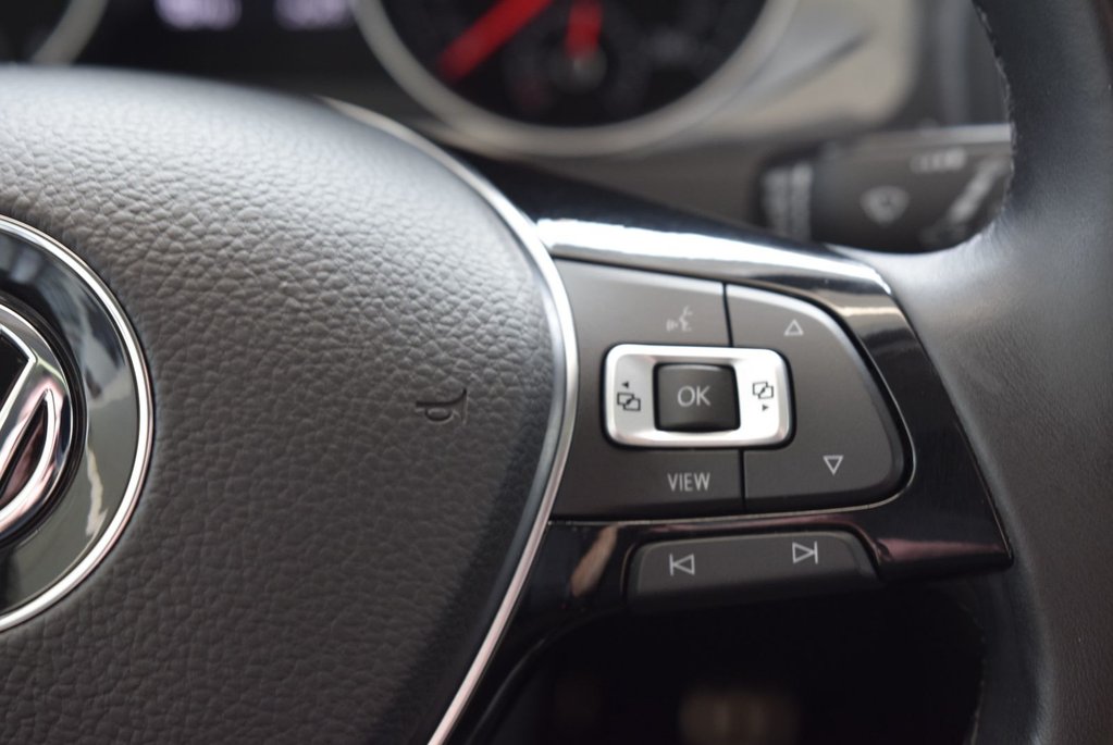 2019 Volkswagen Golf Alltrack CUIR+TOIT PANO+AWD+AUTO in Laval, Quebec - 22 - w1024h768px