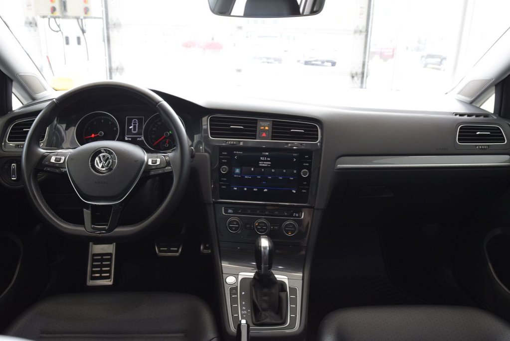 2019 Volkswagen Golf Alltrack CUIR+TOIT PANO+AWD+AUTO in Laval, Quebec - 19 - w1024h768px