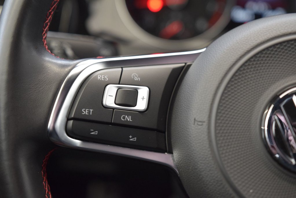 Volkswagen Golf GTI 228HP+CAMERA+BAS KM+MANUELLE 2018 à Laval, Québec - 26 - w1024h768px