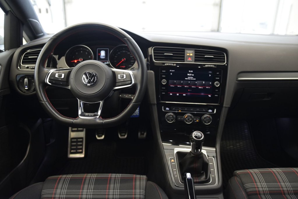 Volkswagen Golf GTI 228HP+CAMERA+BAS KM+MANUELLE 2018 à Laval, Québec - 21 - w1024h768px