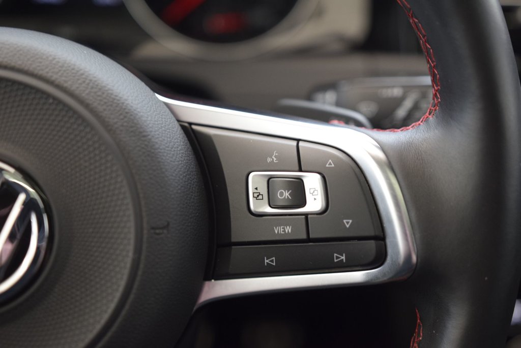 2021 Volkswagen Golf GTI AUTOBAHN+DSG+BAS KM+CUIR in Laval, Quebec - 26 - w1024h768px