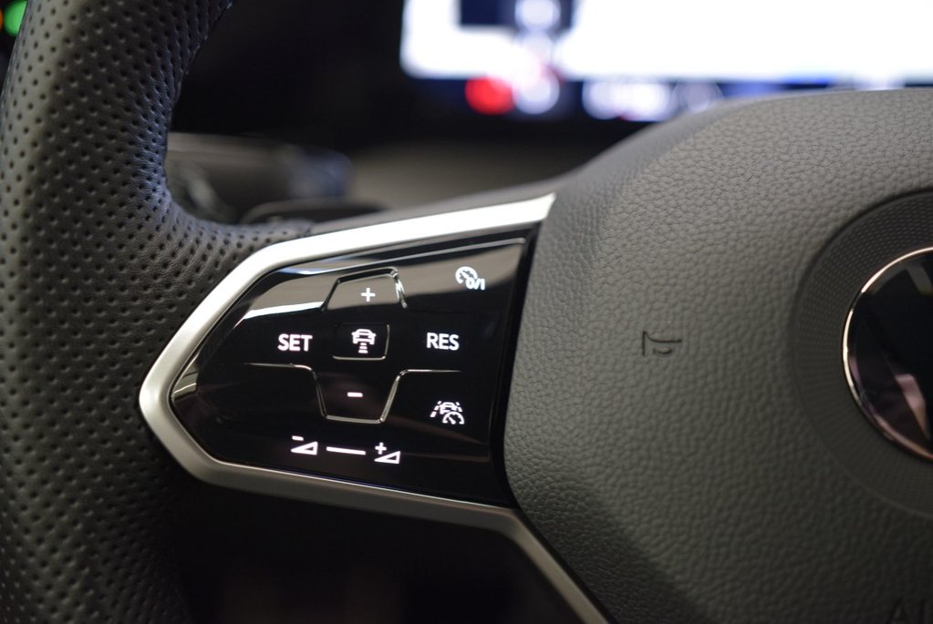 2022 Volkswagen Golf GTI PERFORMANCE+DSG+CUIR+MAG in Laval, Quebec - 24 - w1024h768px