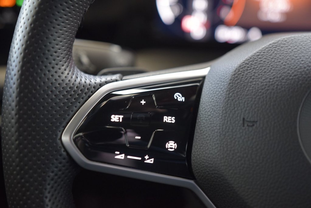 Volkswagen Golf GTI TOIT PANO+DSG+CAMERA+WOW 2022 à Laval, Québec - 23 - w1024h768px