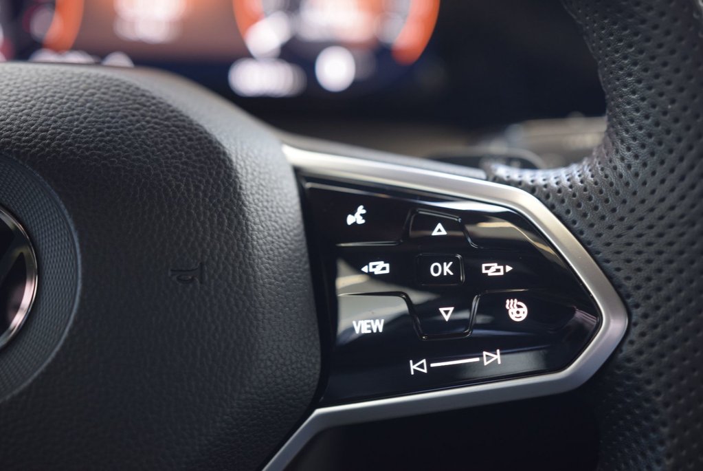 Volkswagen Golf GTI TOIT PANO+DSG+CAMERA+WOW 2022 à Laval, Québec - 24 - w1024h768px