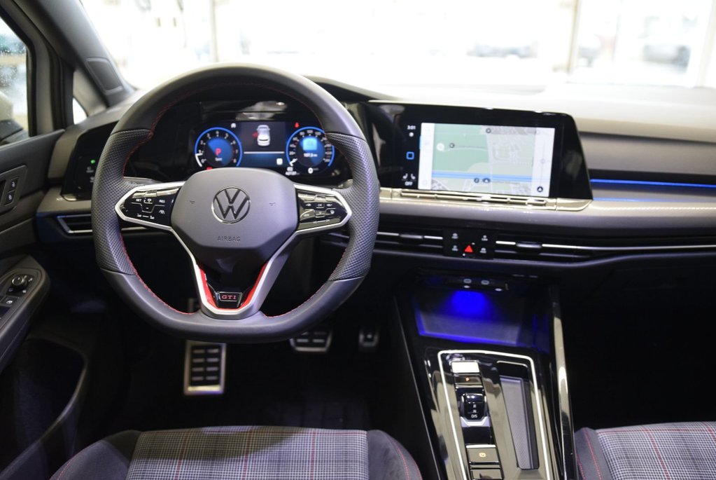 Volkswagen Golf GTI AUTOBAHN+DSG+LED+WOW+ 2024 à Laval, Québec - 22 - w1024h768px