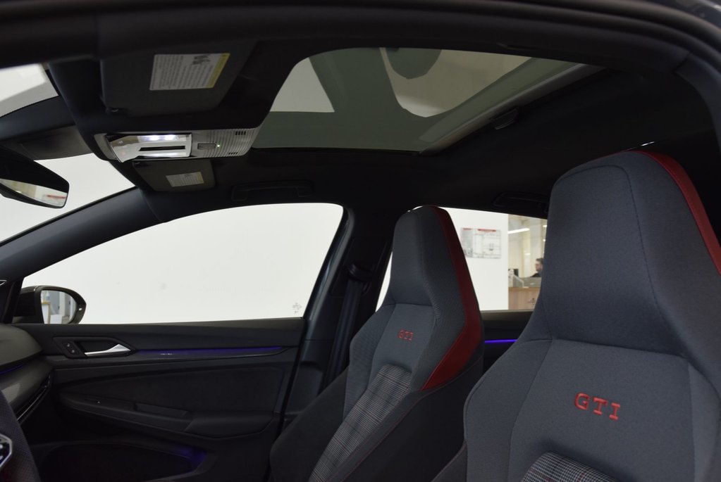 Volkswagen Golf GTI 380 Performance+HARMAN+LED 2024 à Laval, Québec - 8 - w1024h768px