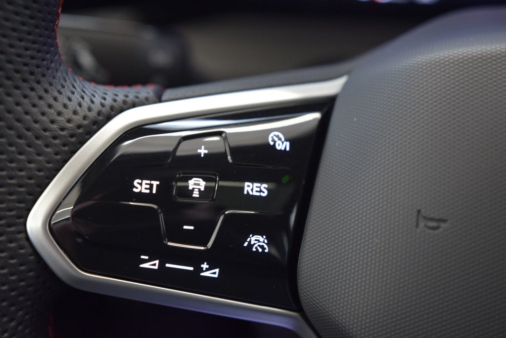 Volkswagen Golf GTI 380 Performance+HARMAN+LED 2024 à Laval, Québec - 25 - w1024h768px