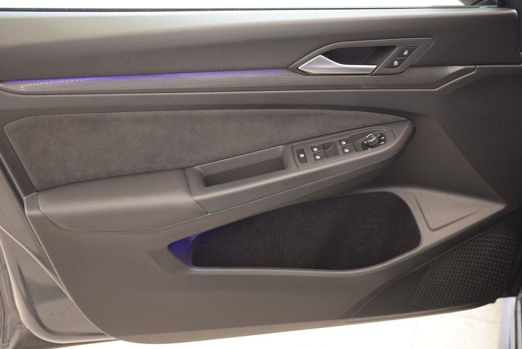 Volkswagen Golf GTI 380 Performance+HARMAN+LED 2024 à Laval, Québec - 18 - w1024h768px