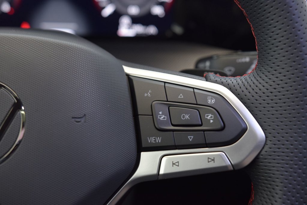 Volkswagen Golf GTI AUTOBAHN+ARTVELOUR+HARMAN 2025 à Laval, Québec - 25 - w1024h768px