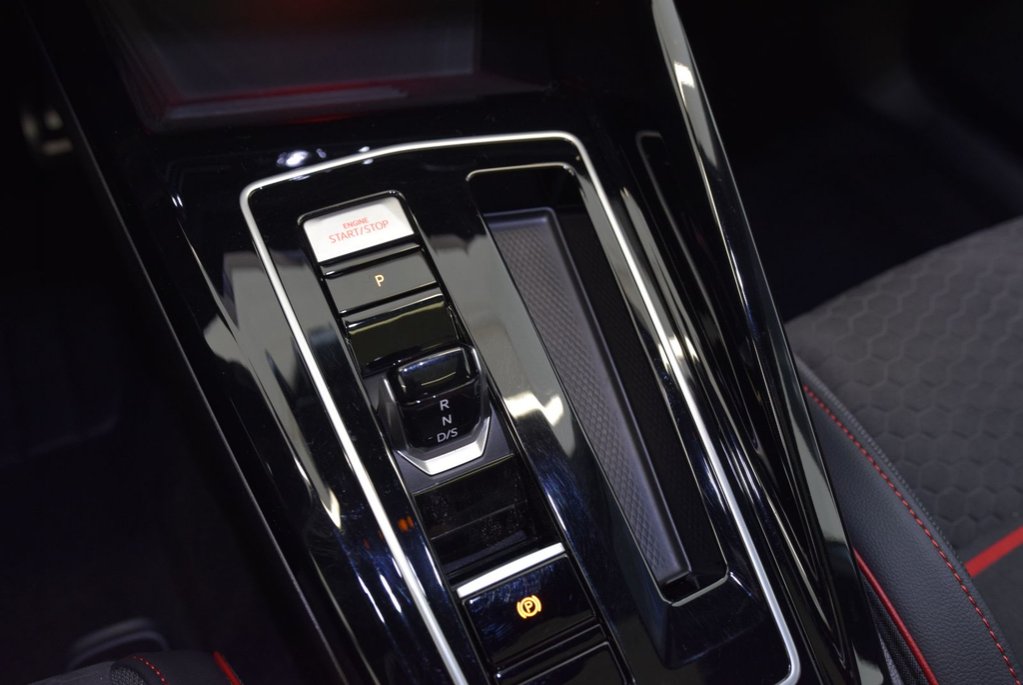 Volkswagen Golf GTI AUTOBAHN+ARTVELOUR+HARMAN 2025 à Laval, Québec - 29 - w1024h768px