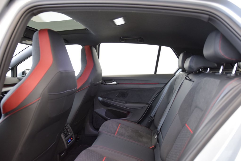 Volkswagen Golf GTI AUTOBAHN+ARTVELOUR+HARMAN 2025 à Laval, Québec - 20 - w1024h768px