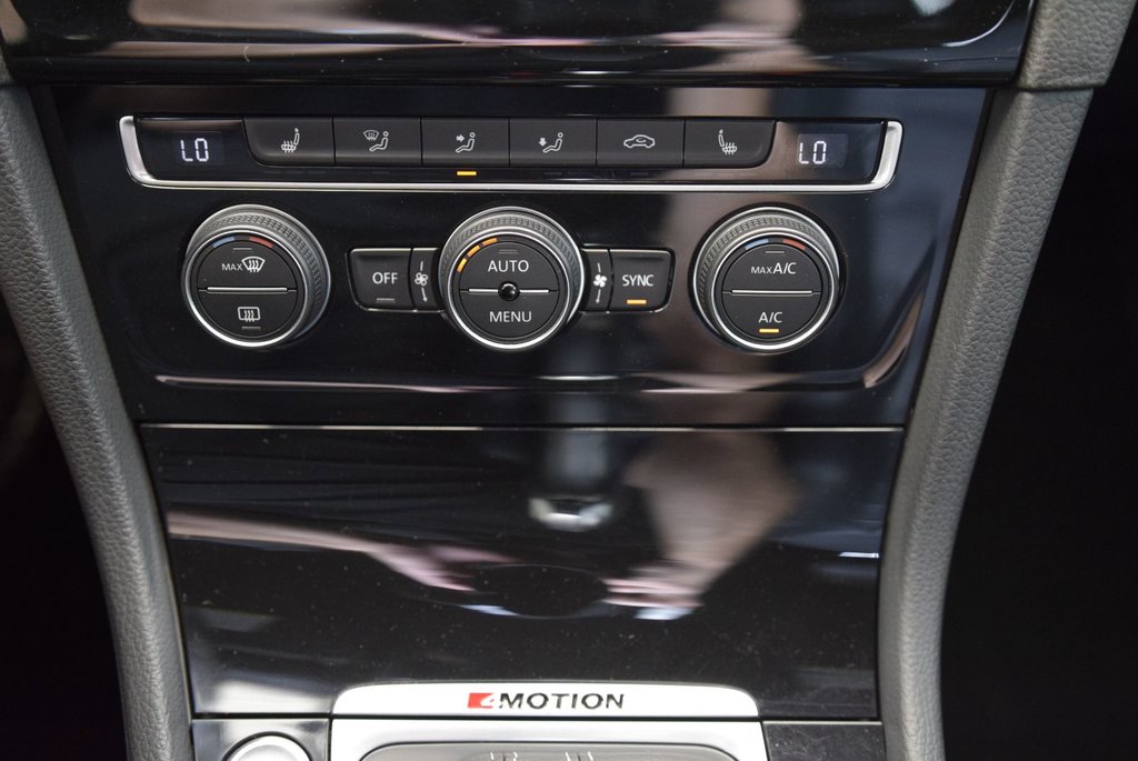 Volkswagen Golf R CUIR+LED+NAV+DSG+BAS KM 2017 à Laval, Québec - 28 - w1024h768px